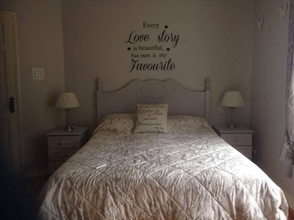 Brookville Manor Carrickmacross Extérieur photo